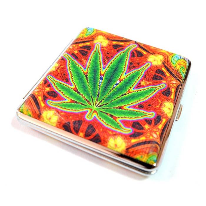 Tabachera Leaf / Toro