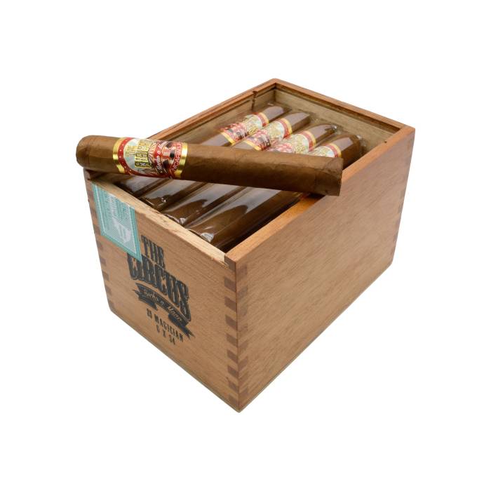 The Circus Magician (Gran Toro) (25)